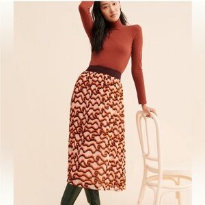 Maison Scotch • Orange and Burgundy Wavy Patterned Midi Skirt with pleats • XS